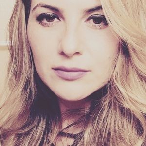 Meet your Posher, Eva